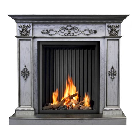 Camino a Legna in Stile Classico Grigio con Finiture Decorative in Ferro Battuto